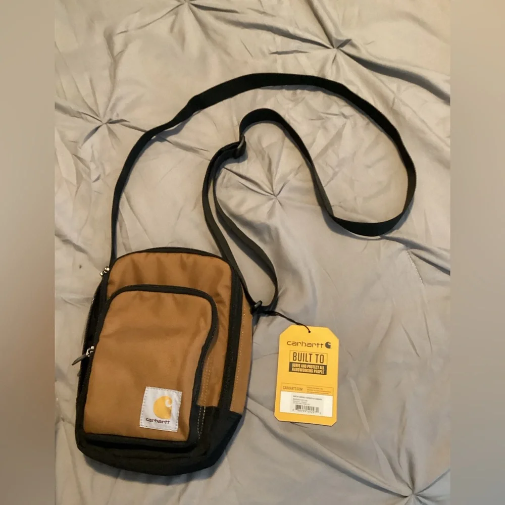 Carhartt messenger pocket hook