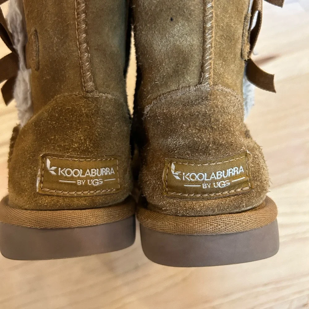 Kookaburra by uggs size 1 big girl