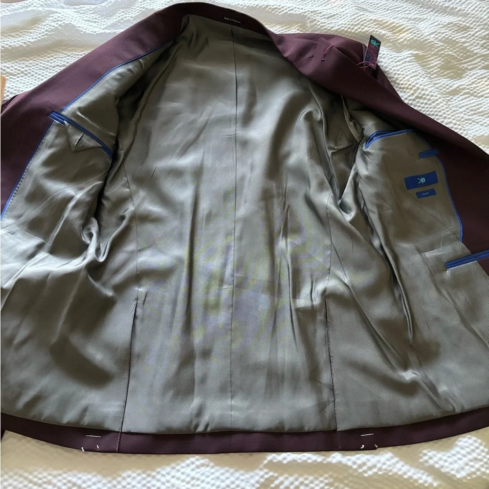 Egara suit be