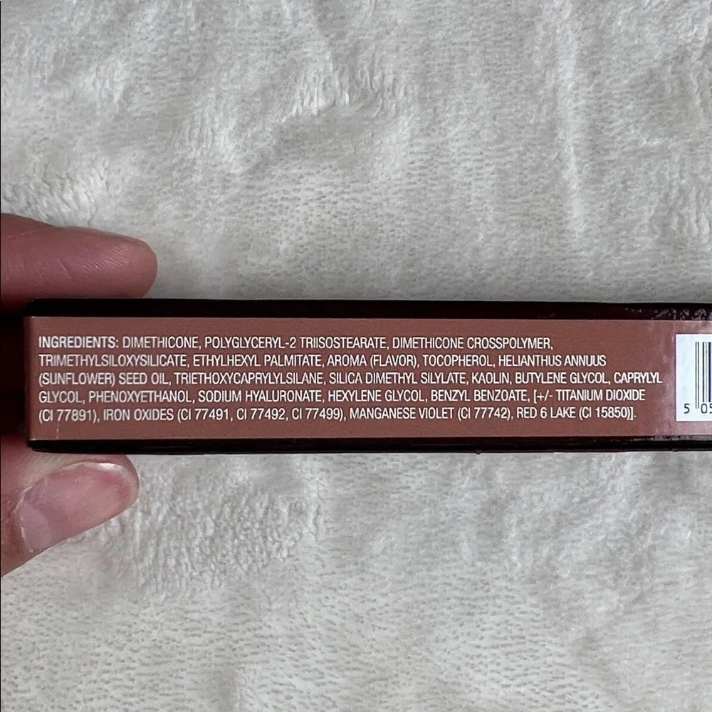 Charlotte Tilbury matte meets