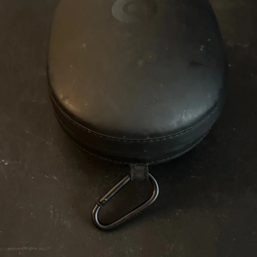 Beats by Dre euc sleek
