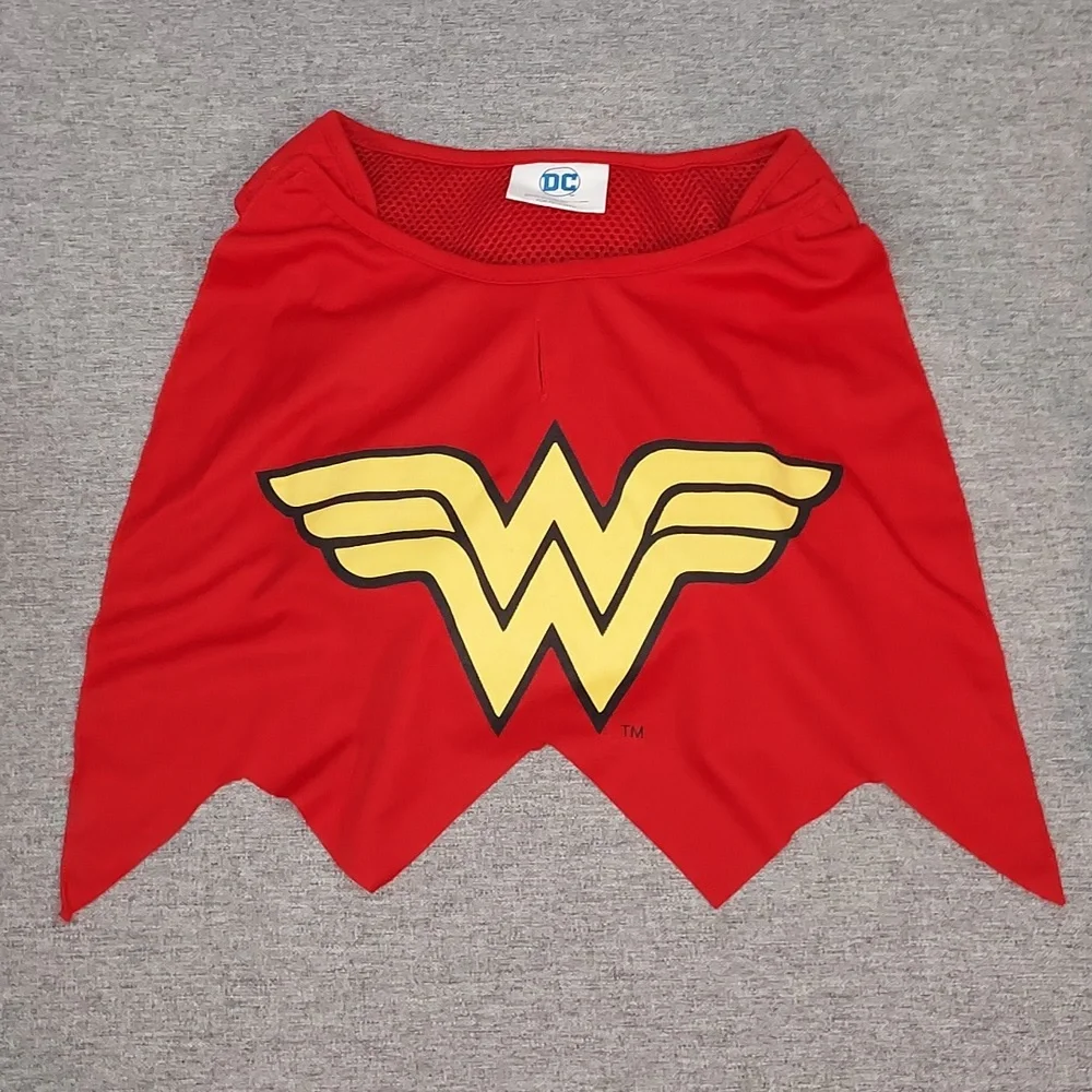 DC Comics furryamazonwarrior offerswelcome red
