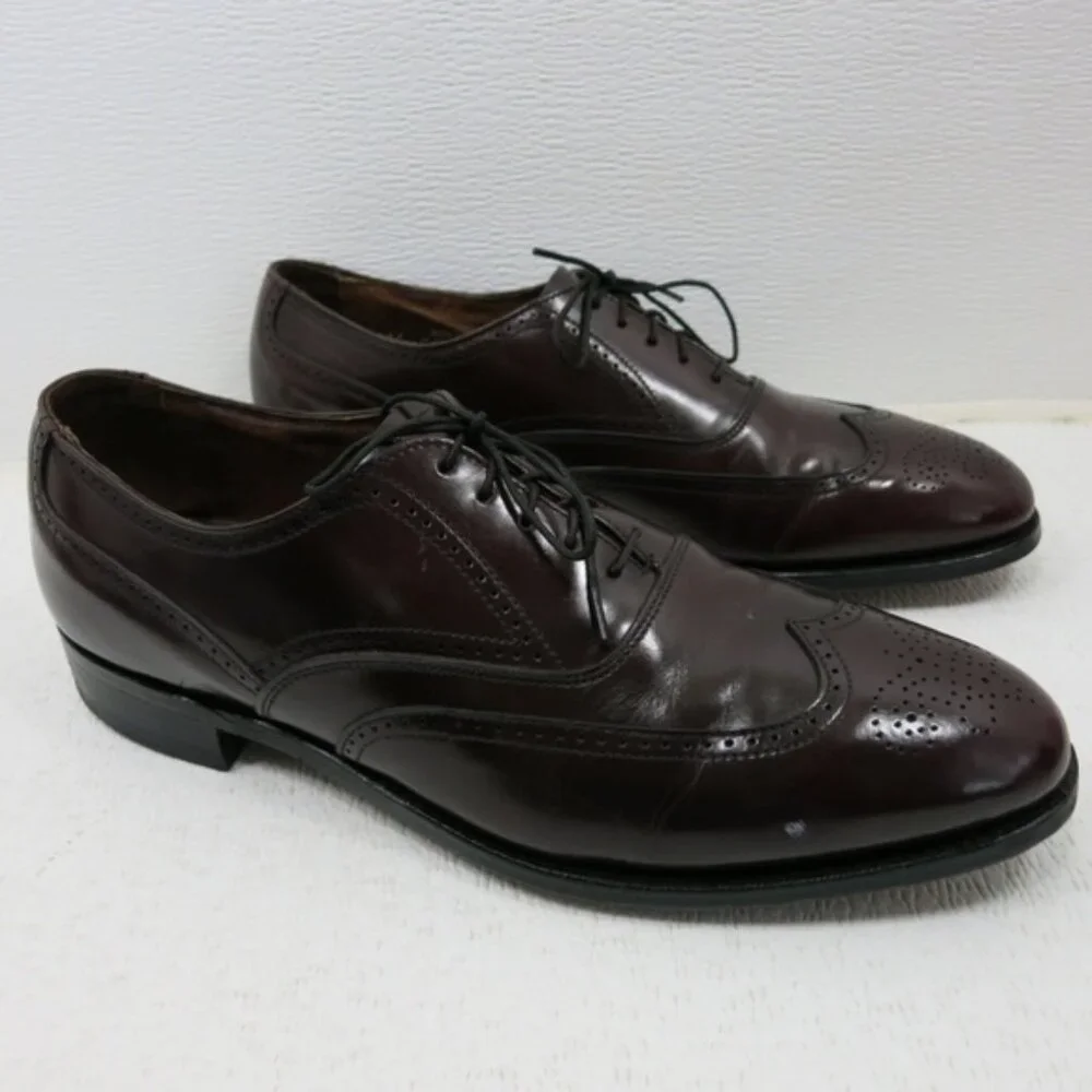 Bostonian wingtip brogue