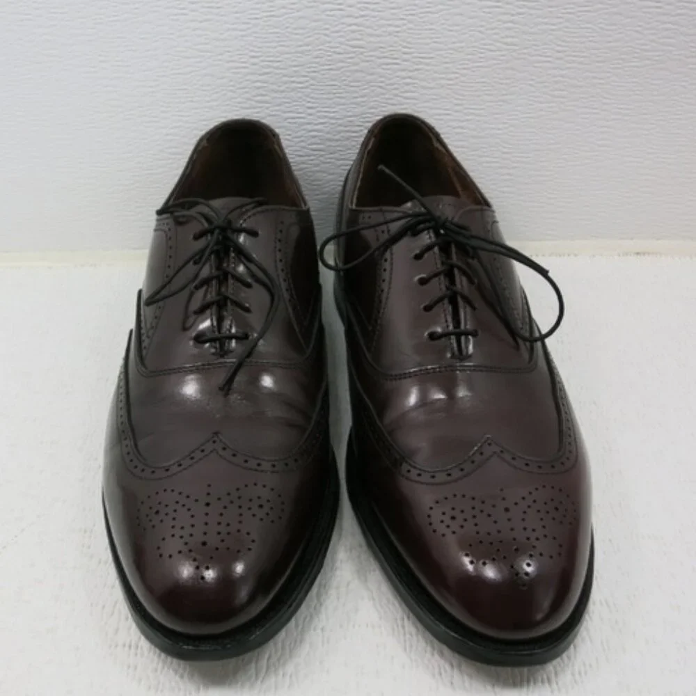 Bostonian wingtip brogue