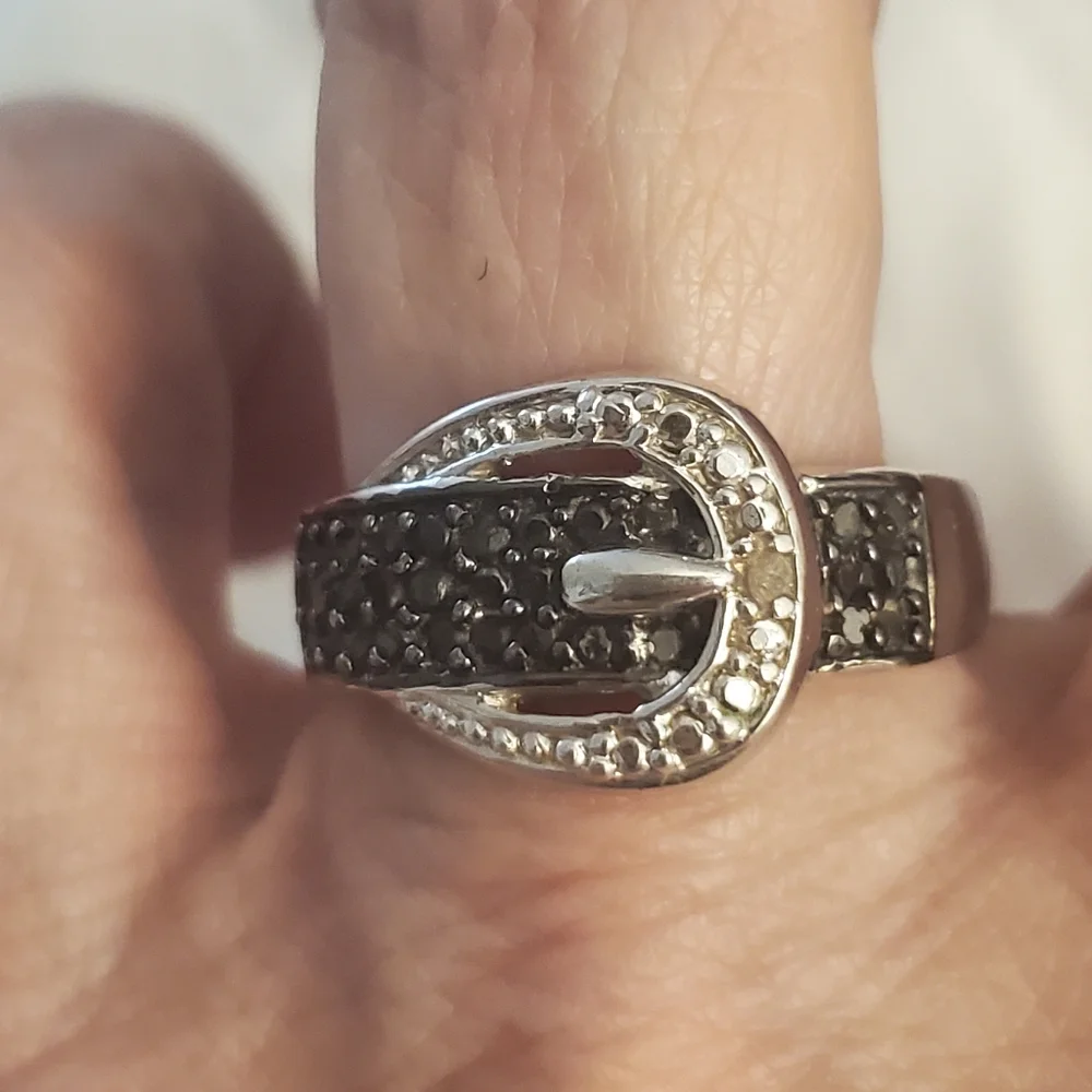 Sterling silver buckle ring