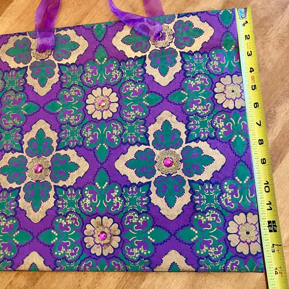N/A gorgeous gift