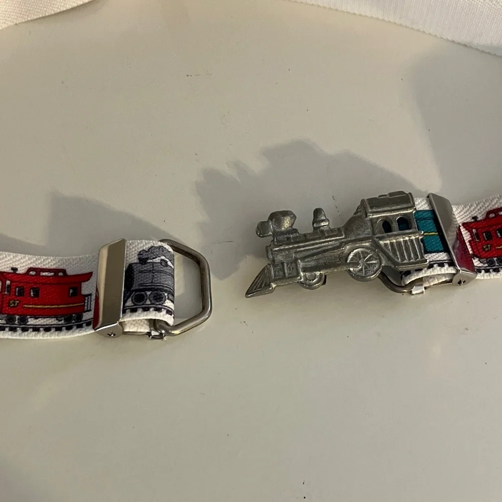 Source Unknown white belt