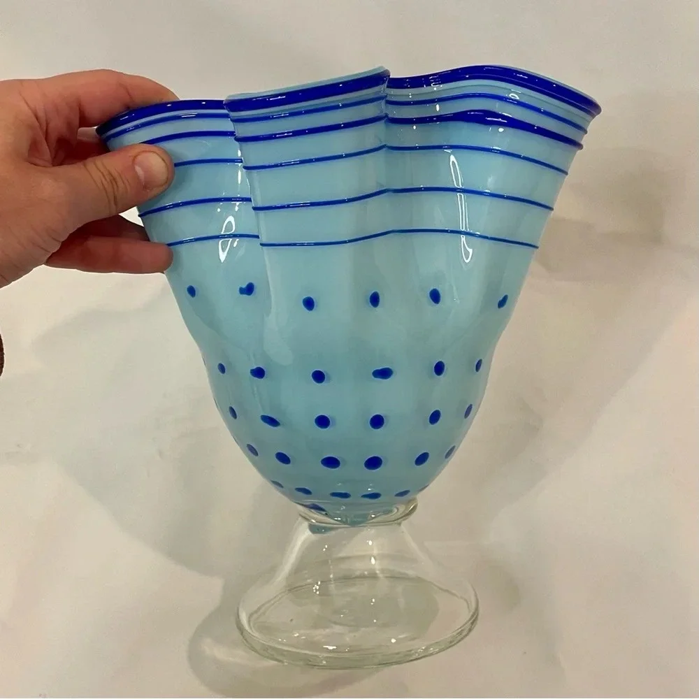 No brand blue polka