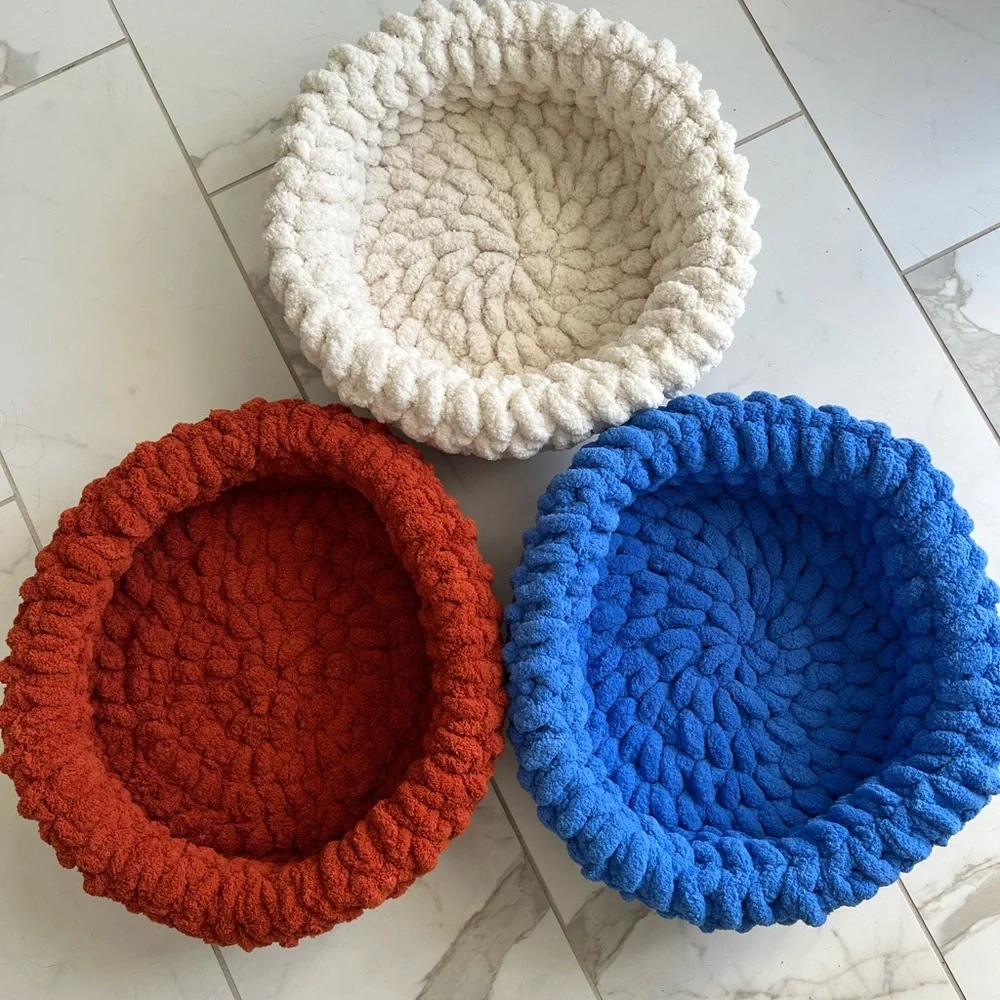 Handmade Super Soft Chenille Pet Basket