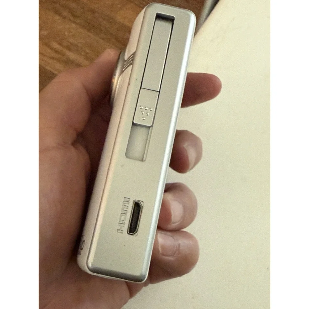 Cisco Flip Video Camera Ultra HD USB Video Model U260 HDMI ( No Power )