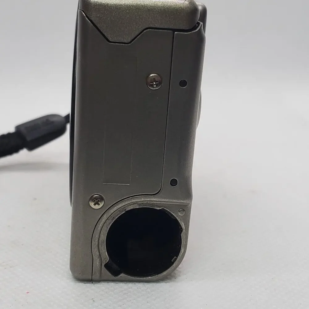 Canon Elph Digital Camera - PARTS ONLY