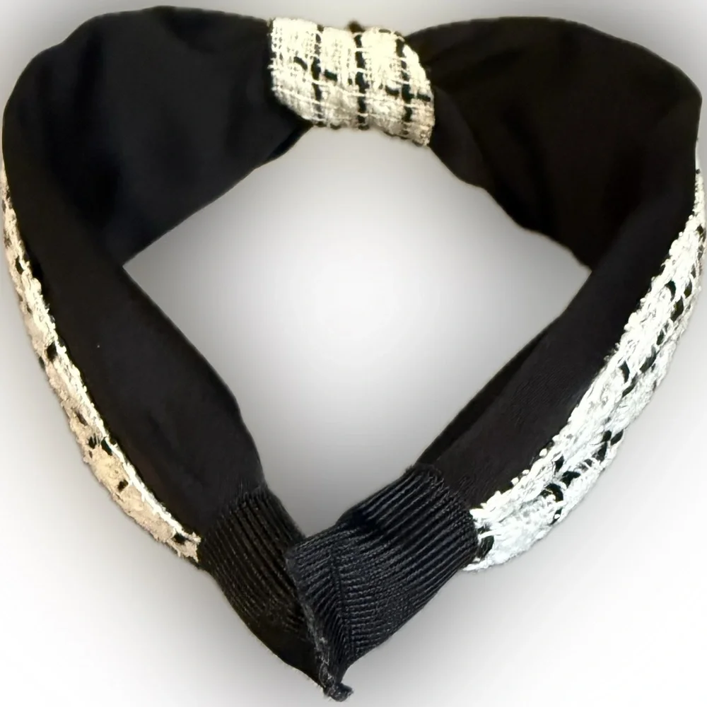 Unbranded any knotted