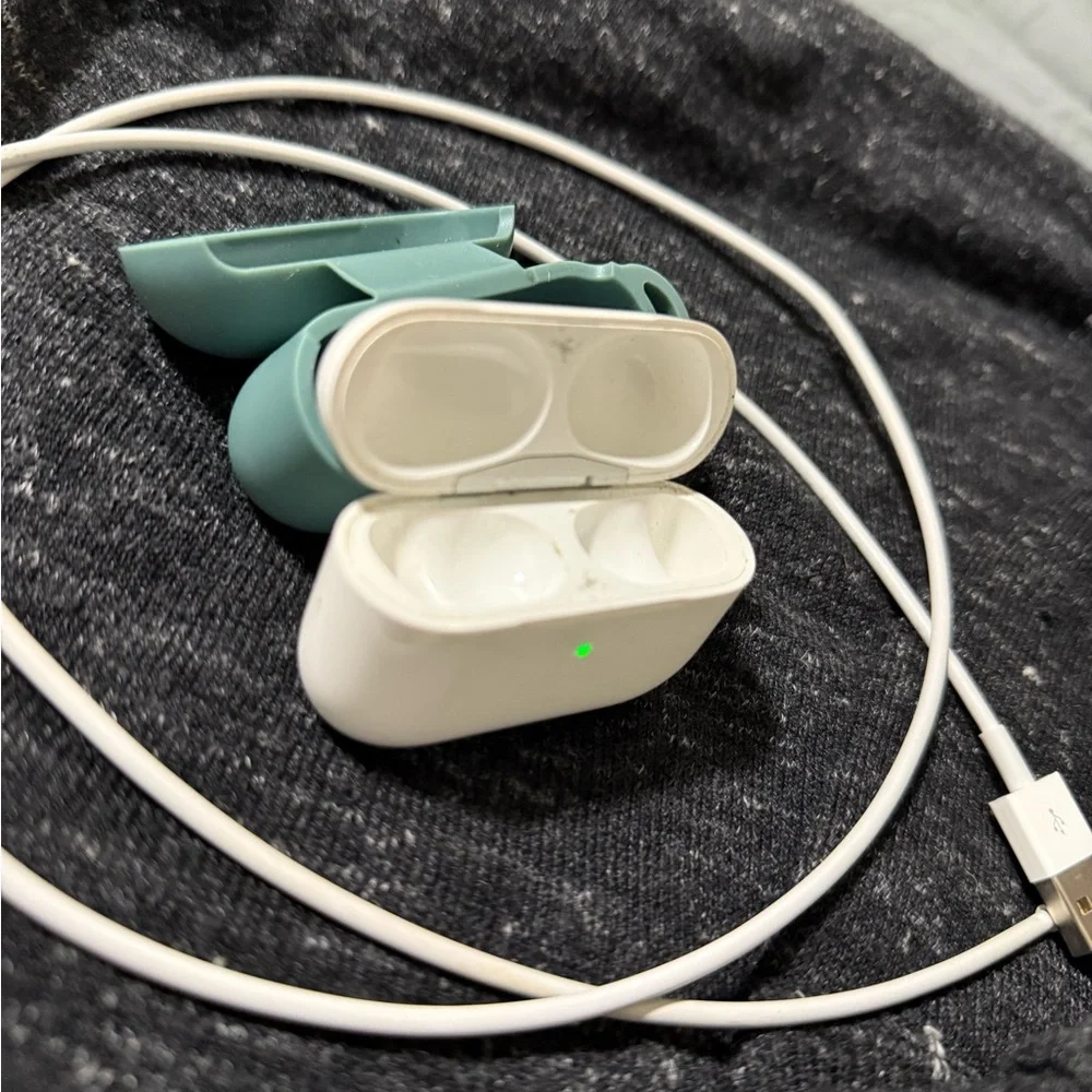 Apple wireless charger