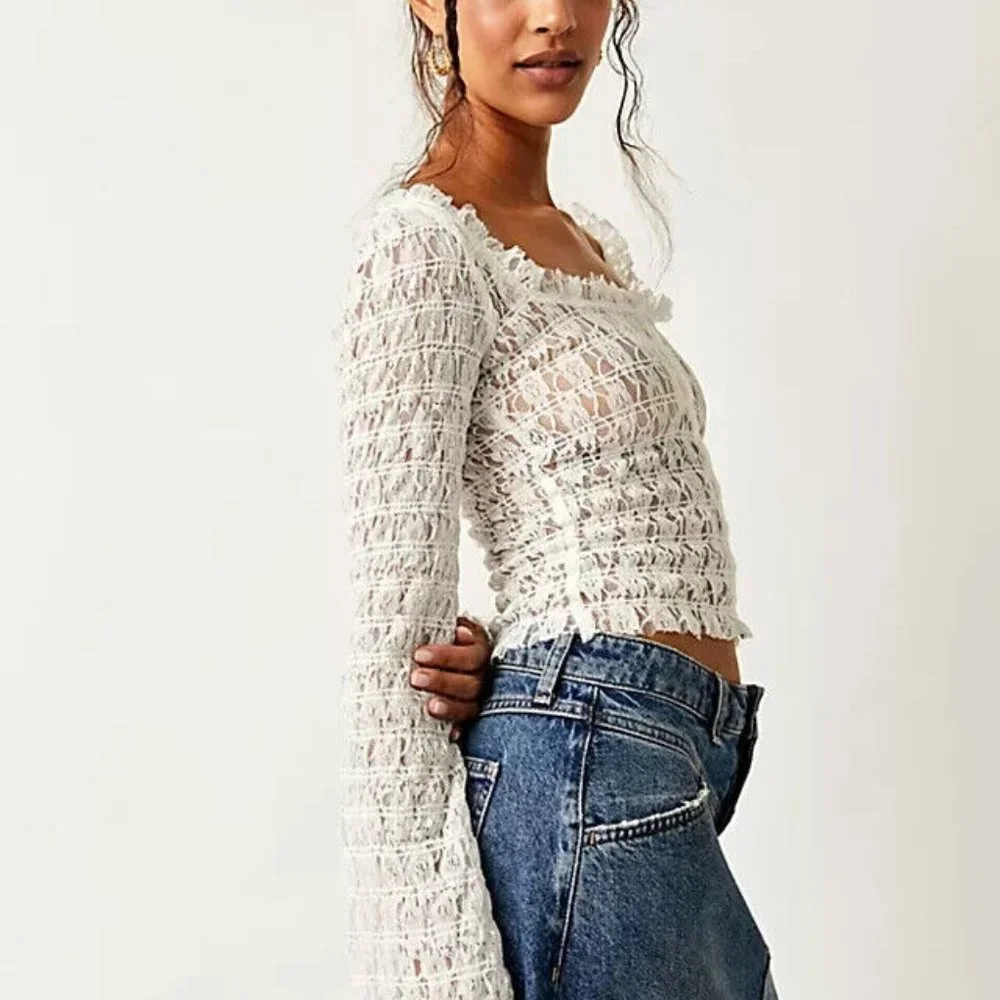 Free People bust has