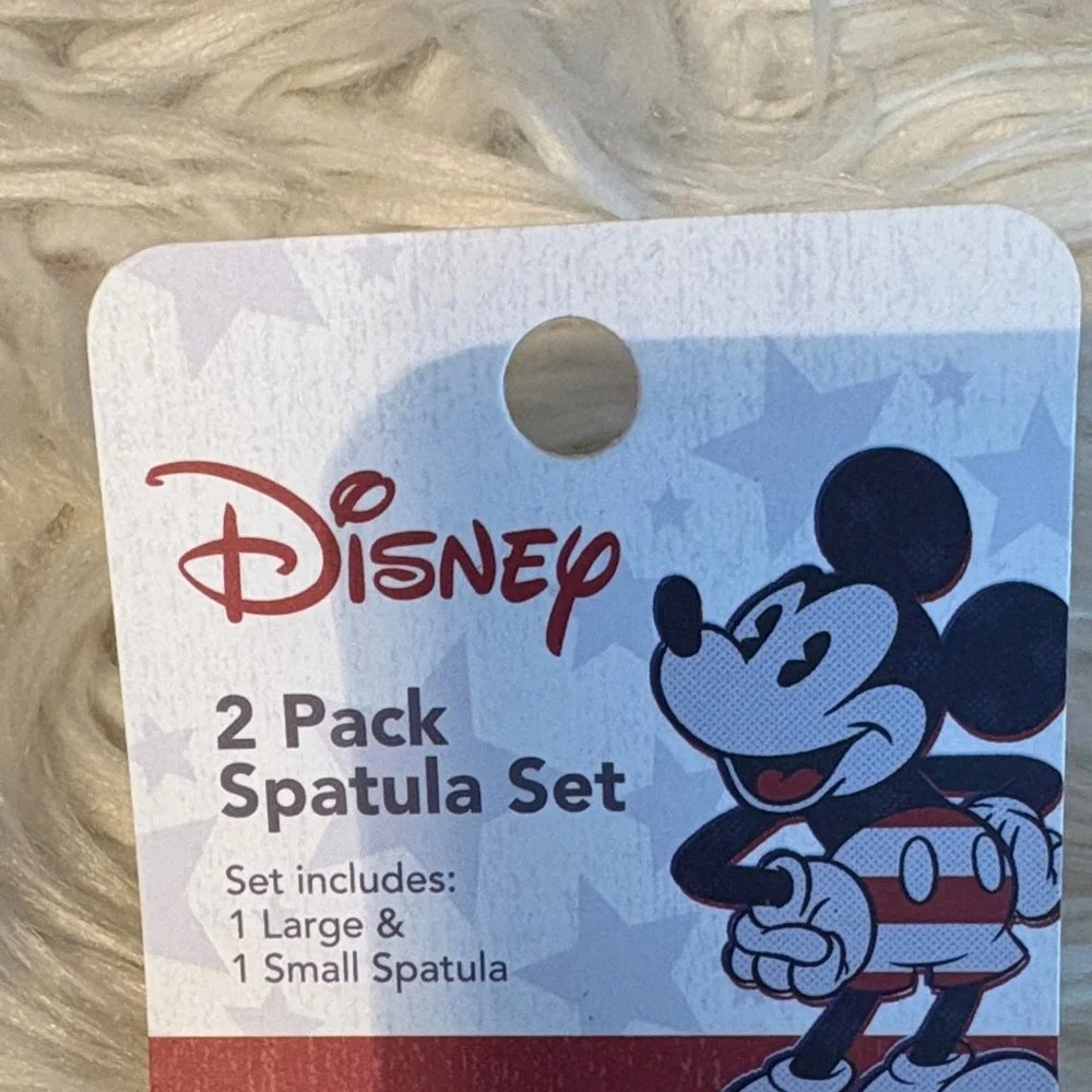 Disney fun spatula