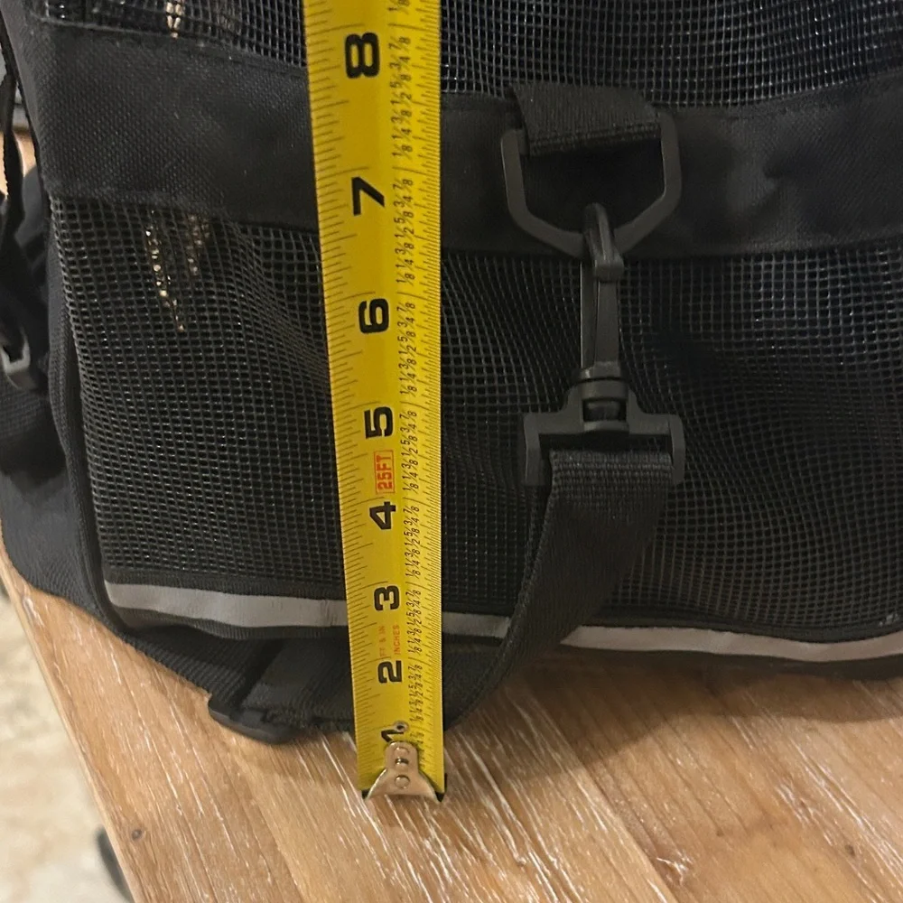 PETTOM pet carrier