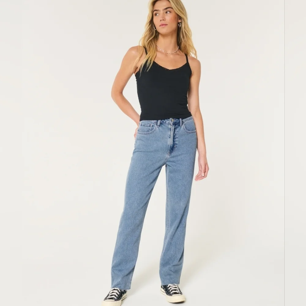 Hollister 90s Ultra High Rise Blue Denim Jeans And Mom Shorts Bundle Size 27