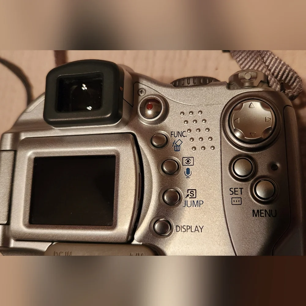 Canon PowerShot S1 IS Silver Camera Bundle