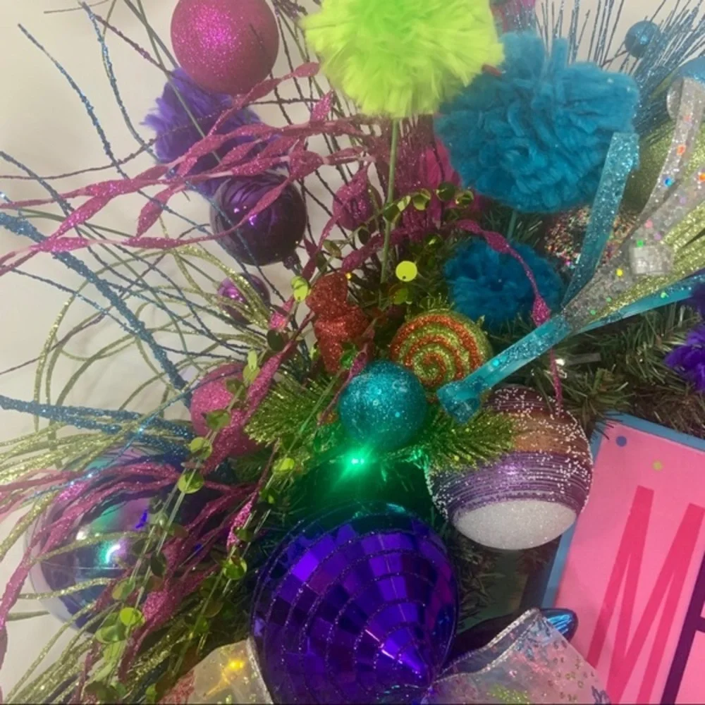 Pen’s Floral Decor fun whimsical