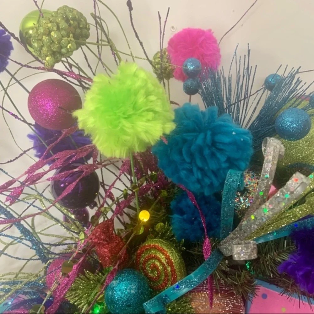 Pen’s Floral Decor fun whimsical