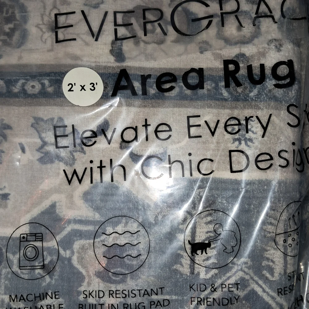 Evergrace NWT 2'x3' Medallion Non-Slip Rug In Steel Gray Rectangle Mat