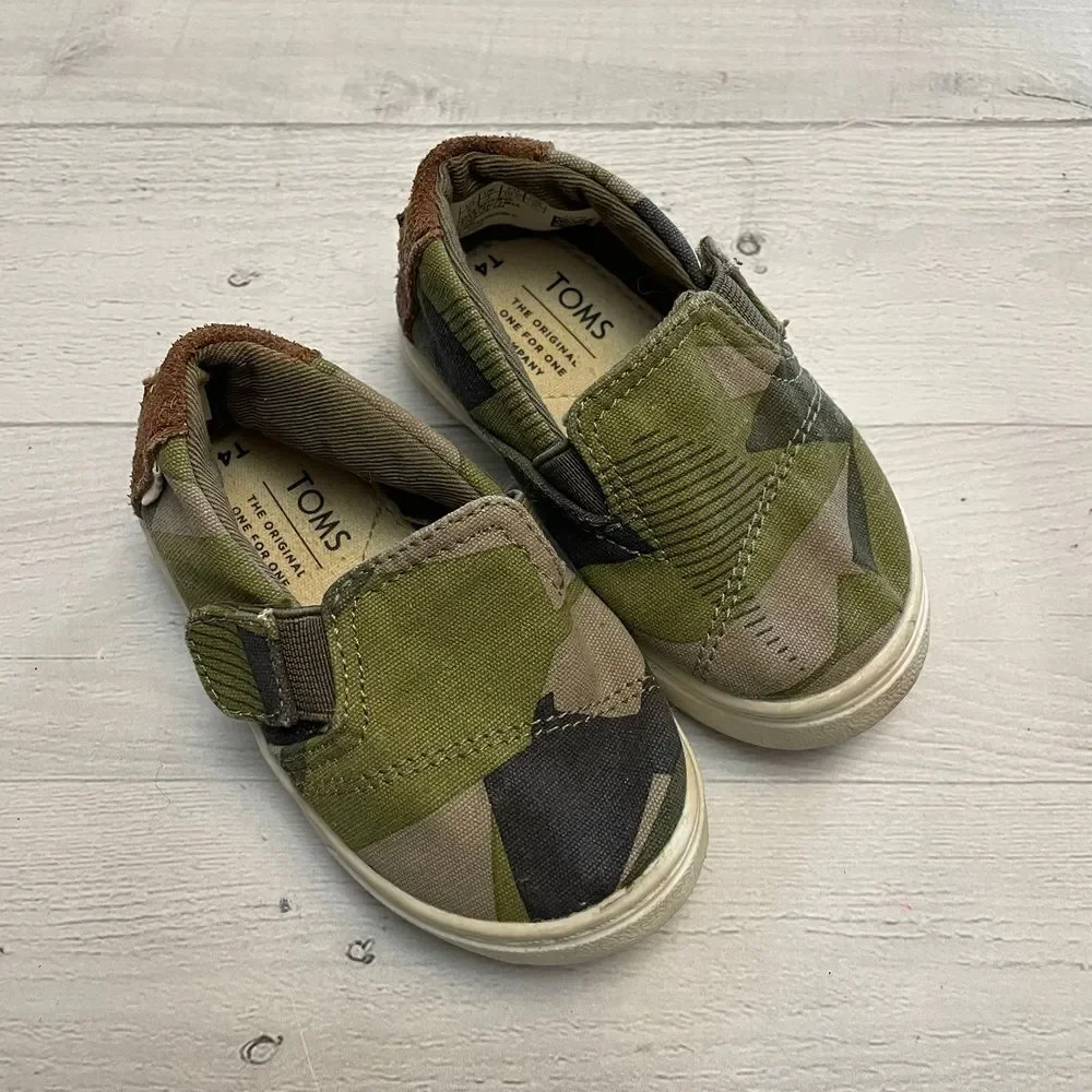TOMS baby‎ shoes toddler 4