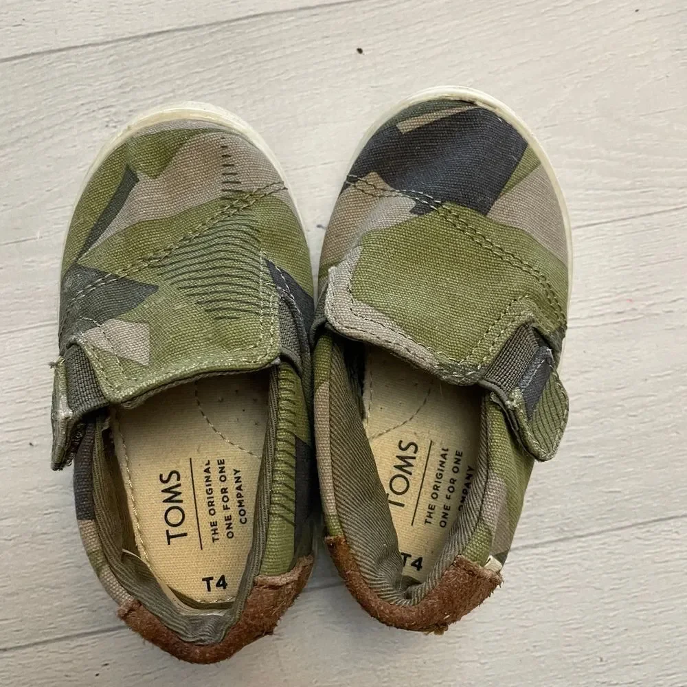 TOMS baby‎ shoes toddler 4