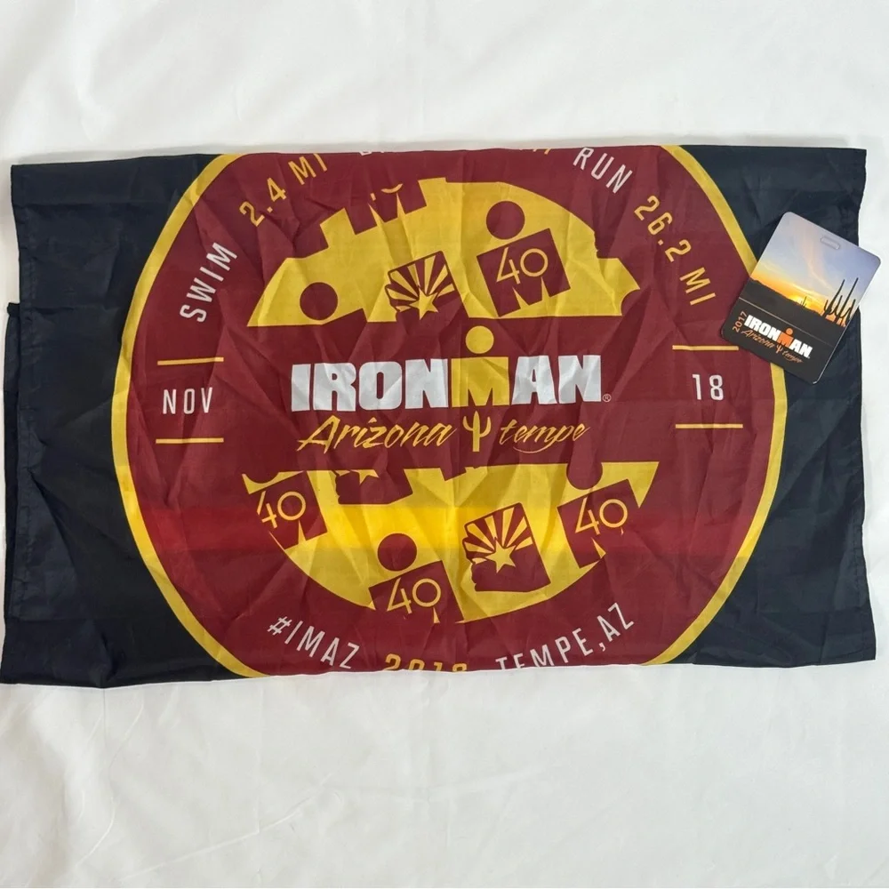 IRONMAN Arizona 2018 Flag & ID Tag – Tempe Triathlon 40th Aniversary Memorabilia