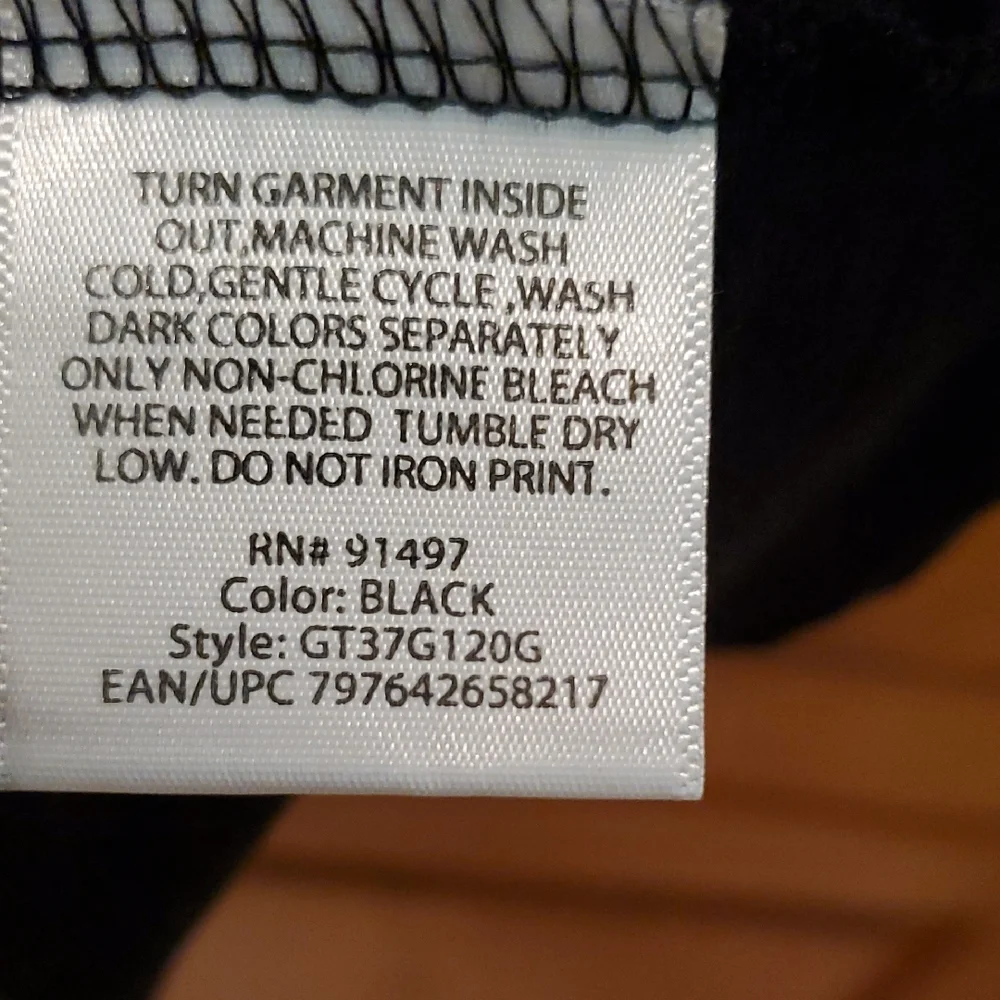 N/A stylish black