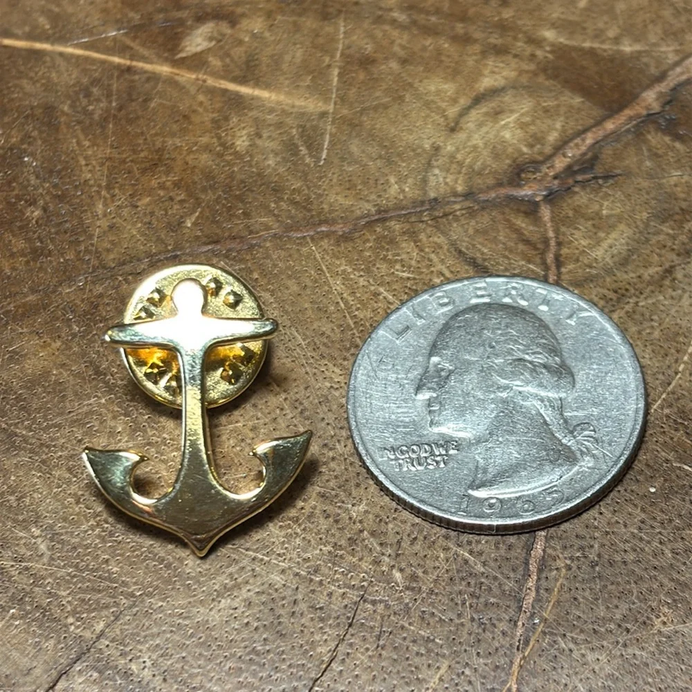 2 Brooches for 30 Vintage Gold Anchor Lapel Pin