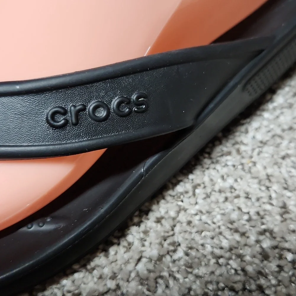 CROCS flip flops