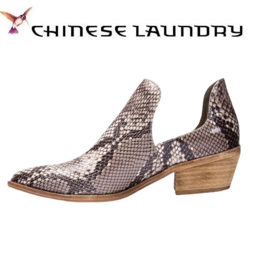 CHINESE LAUNDRY FOCUS SNAKE PRINT CUT OUT ANKLE BOOTIES