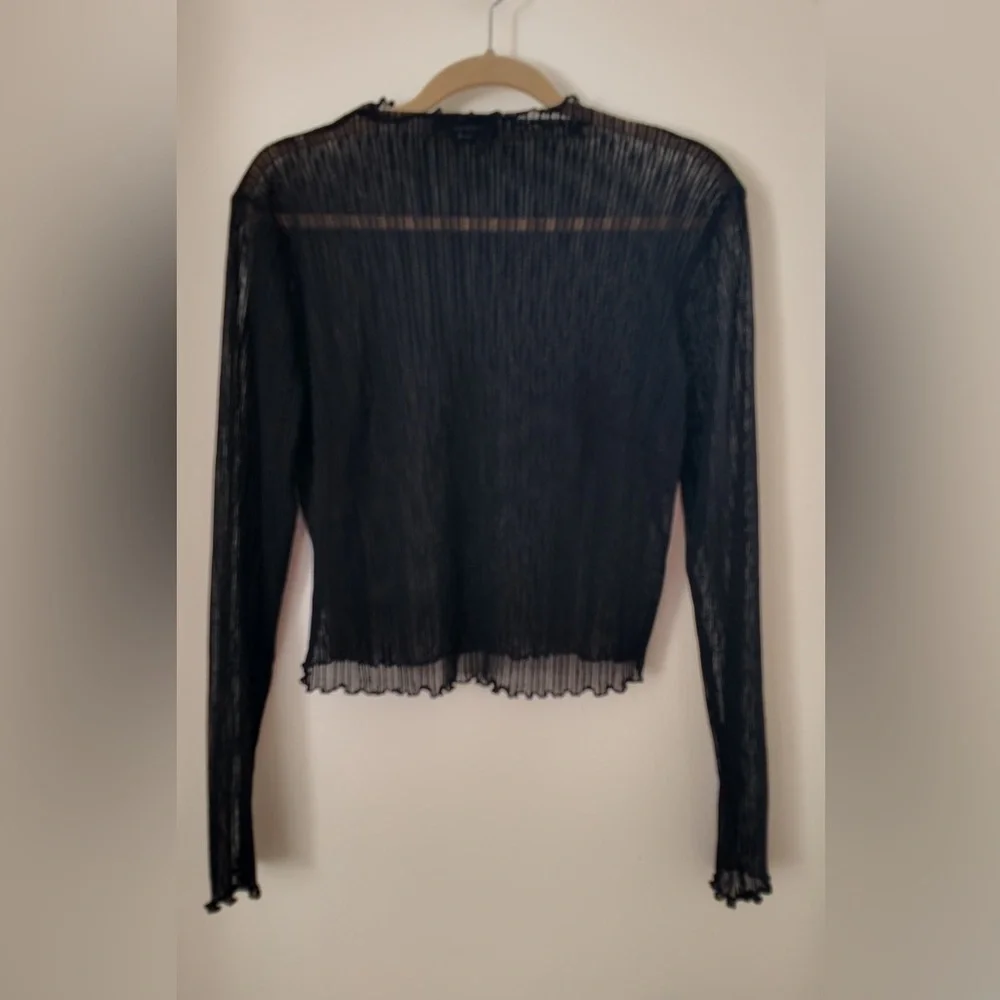 Forever 21 look elevate top