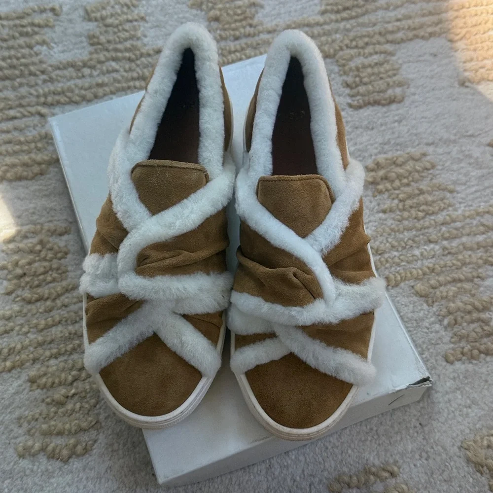 NWOT MAJE  Tan and White Faux Fur Sneakers