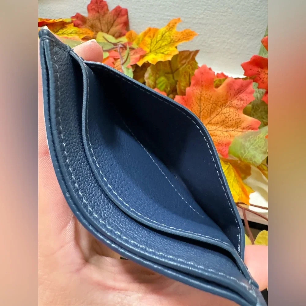 Louis Vuitton dusty have