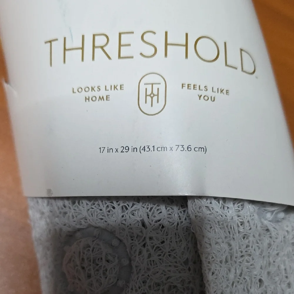 Threshold elegant white