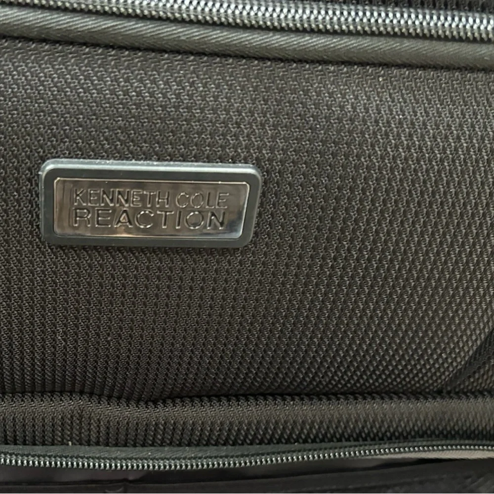 Kenneth Cole Reaction kenneth cole