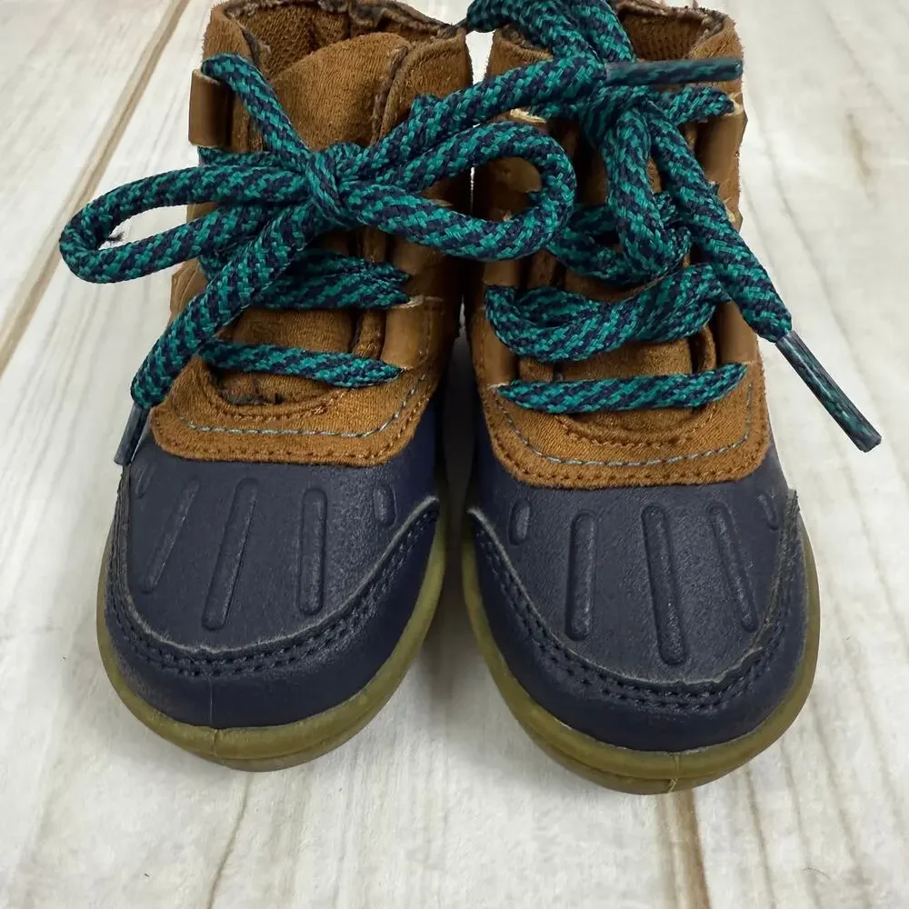 OshKosh Bgosh while durable upper