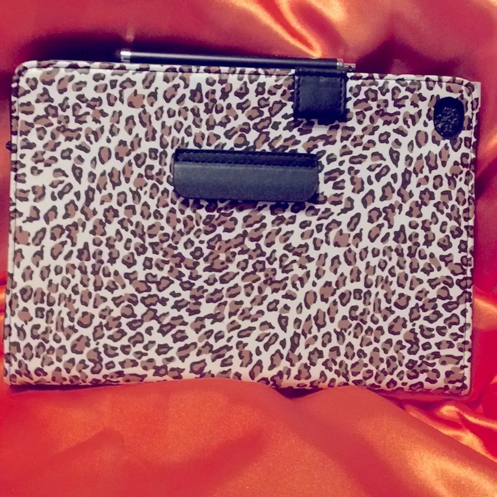Splash Raindrop LEATHER case for iPad Mini, NWT💕