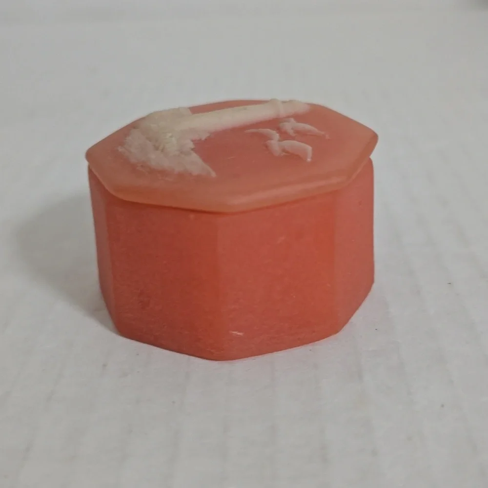 N/A octagonal trinket