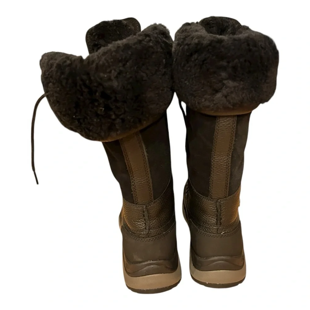 UGG product pair