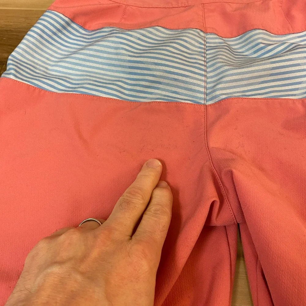 Vineyard Vines men board