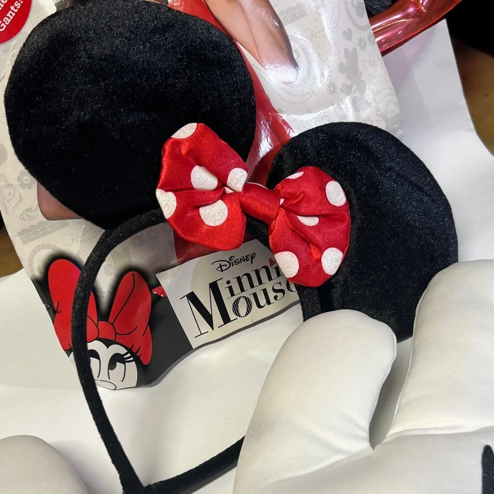 Disney adorable minnie