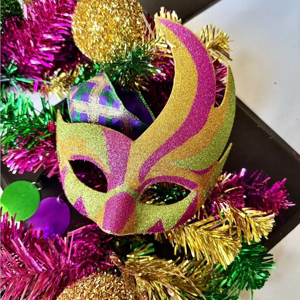 Vibrant Mardi Gras Wreath with Mask and Crown