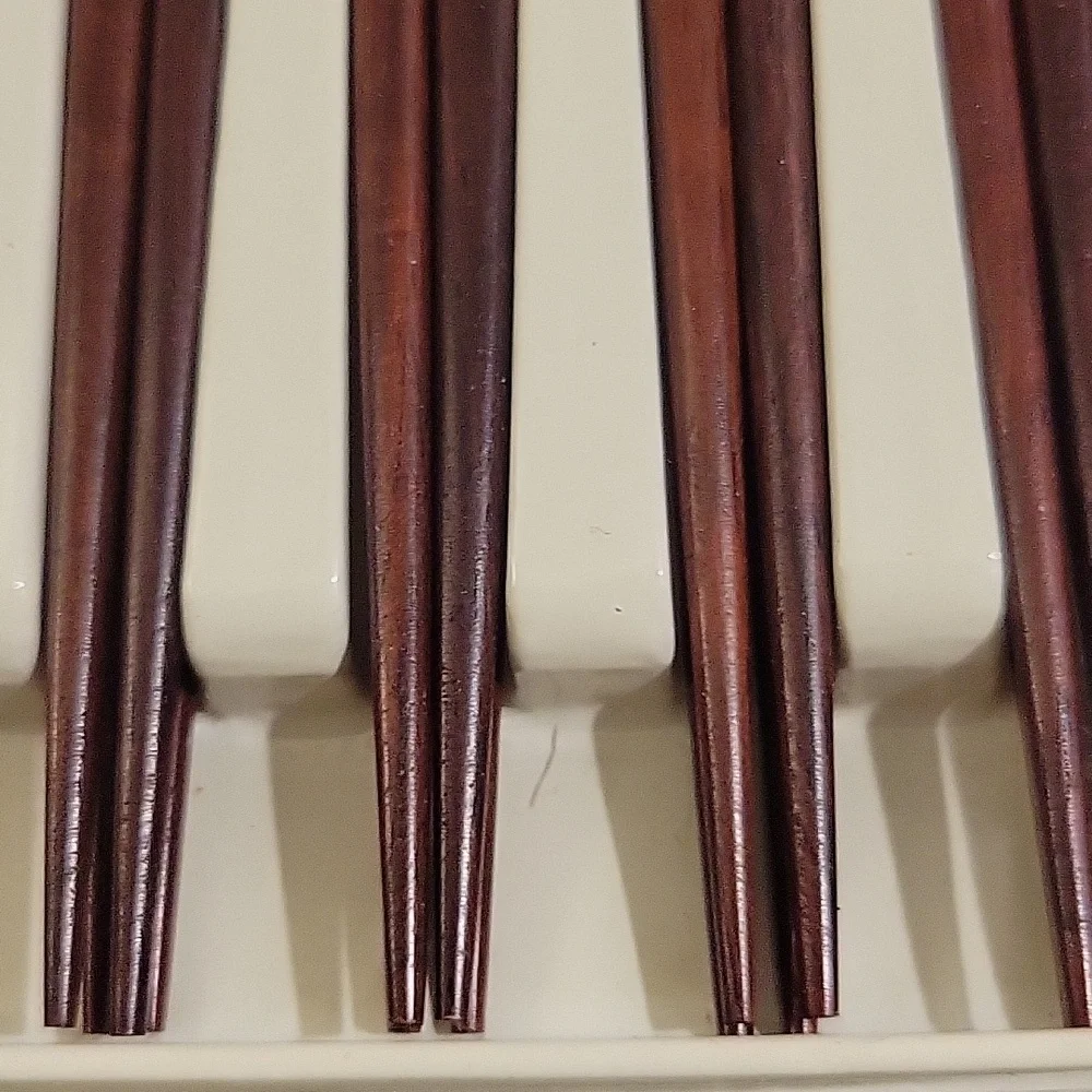 Elegant Brown Chopstick and Spoon Set Of 10