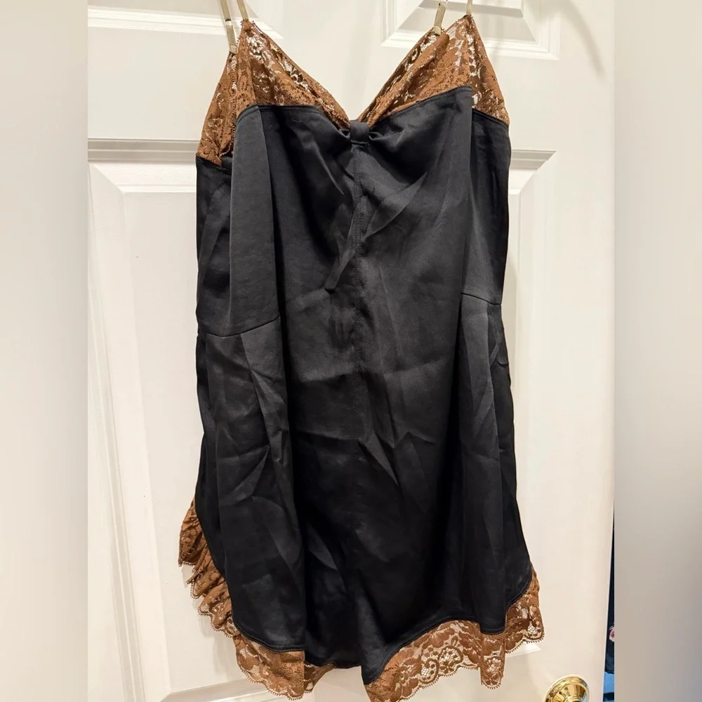 Free People color black