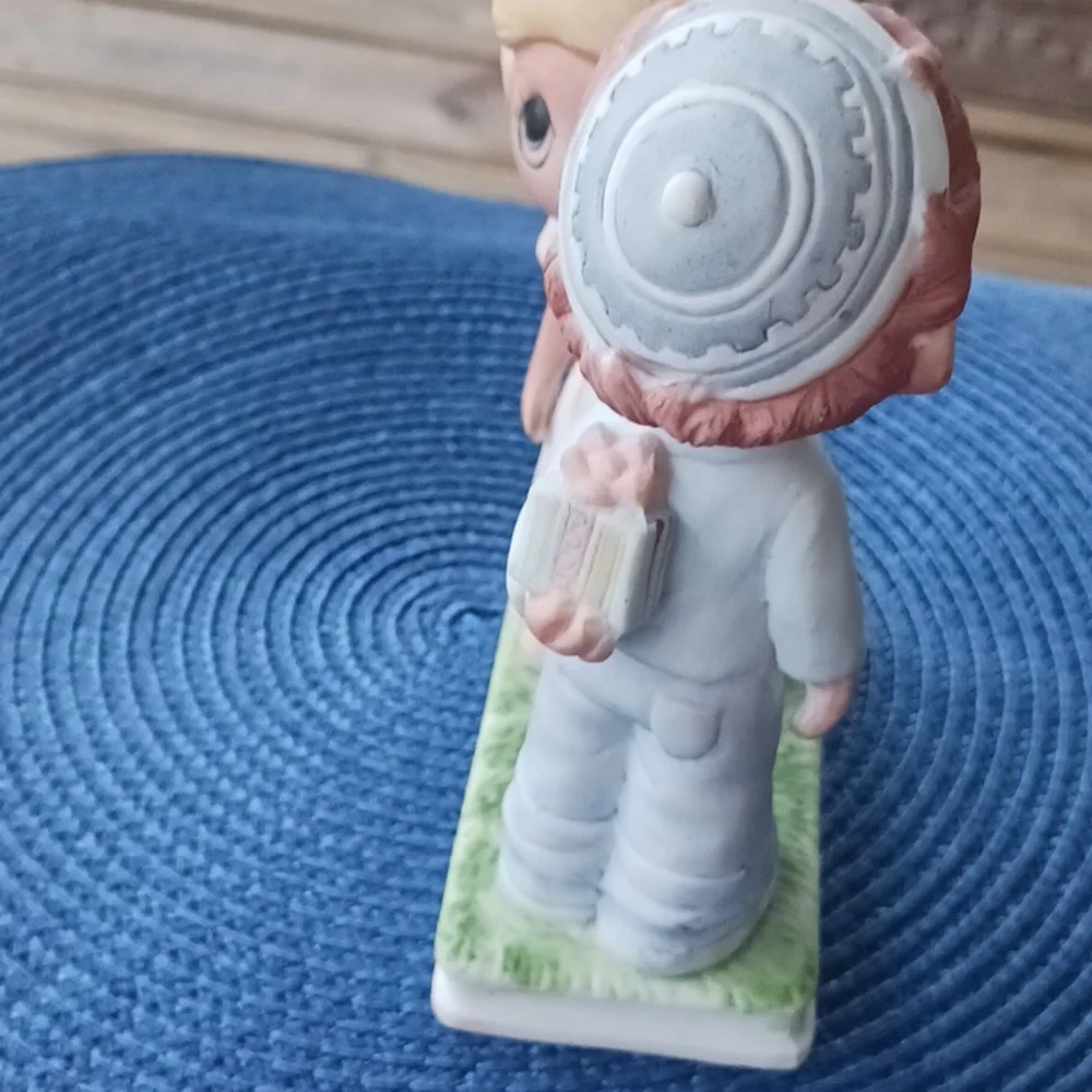 Vintage 1984 Jane-Deveaux, Inc figurine