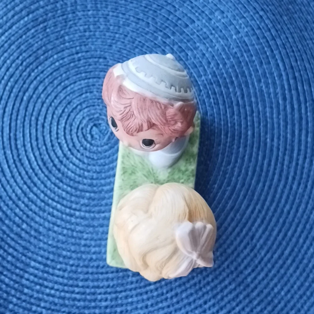 Vintage 1984 Jane-Deveaux, Inc figurine