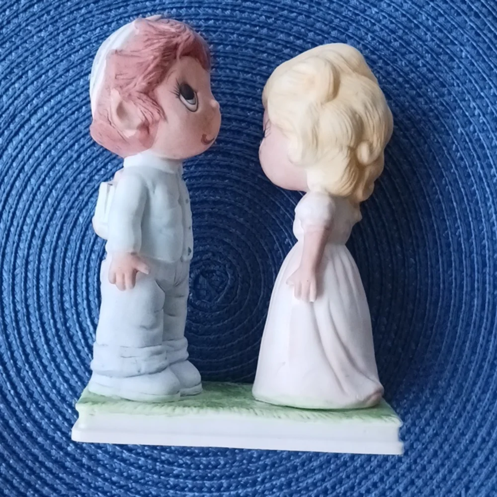 Vintage 1984 Jane-Deveaux, Inc figurine