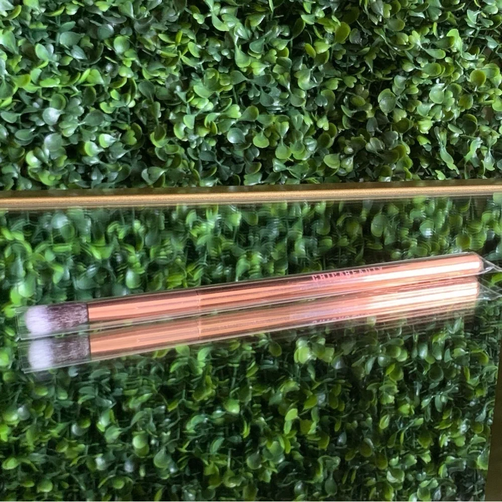 Chica Beauty Eyeshadow Blending Brush | NEW | Rose Gold Toned